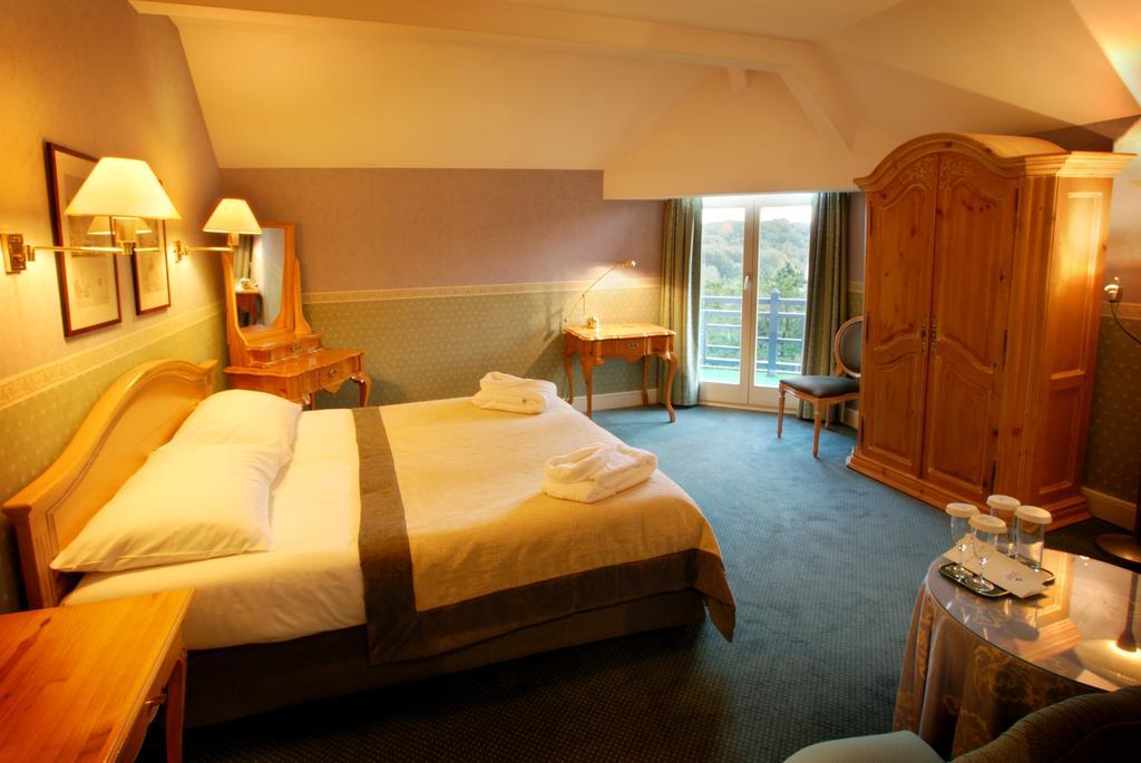 Martin'S Manoir Hotel Женвал Екстериор снимка